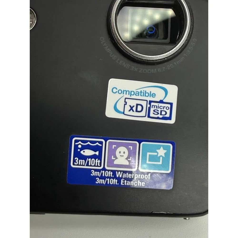 Olympus Stylus 550WP Digital Camera Black 10MP 3x Zoom Waterproof 3m/10ft